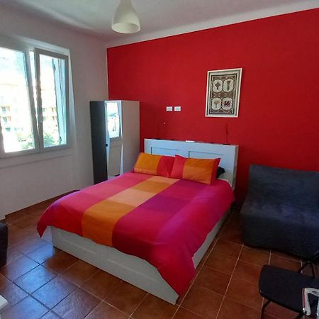 Celtic House B&B Варацце Экстерьер фото